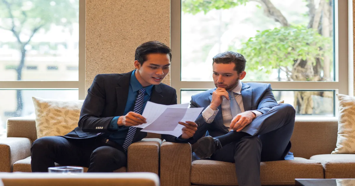 Islamic Mortgage Advisor vs Applying Directly to a Bank: Which Option Is Better?